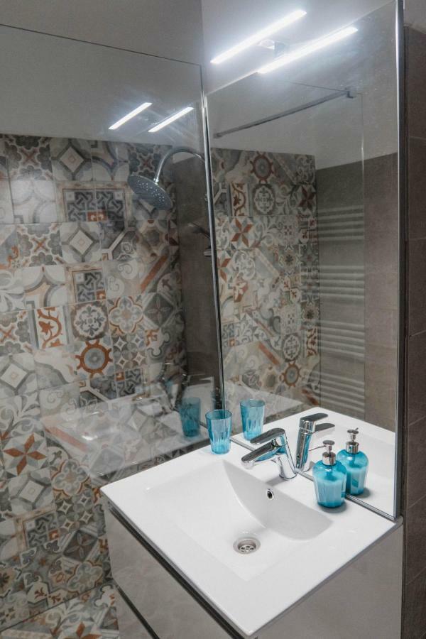 Good Vibes Apartment Câmpulung Moldovenesc المظهر الخارجي الصورة