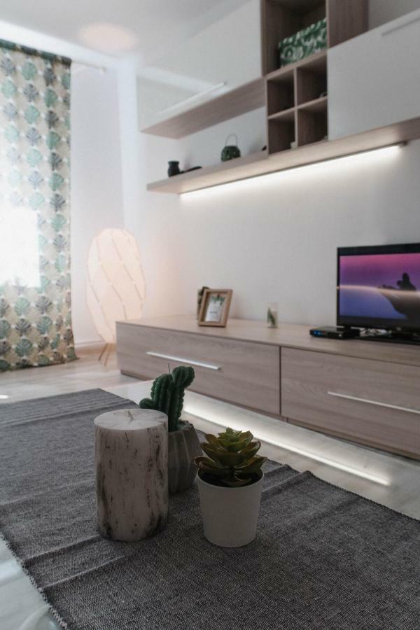 Good Vibes Apartment Câmpulung Moldovenesc المظهر الخارجي الصورة