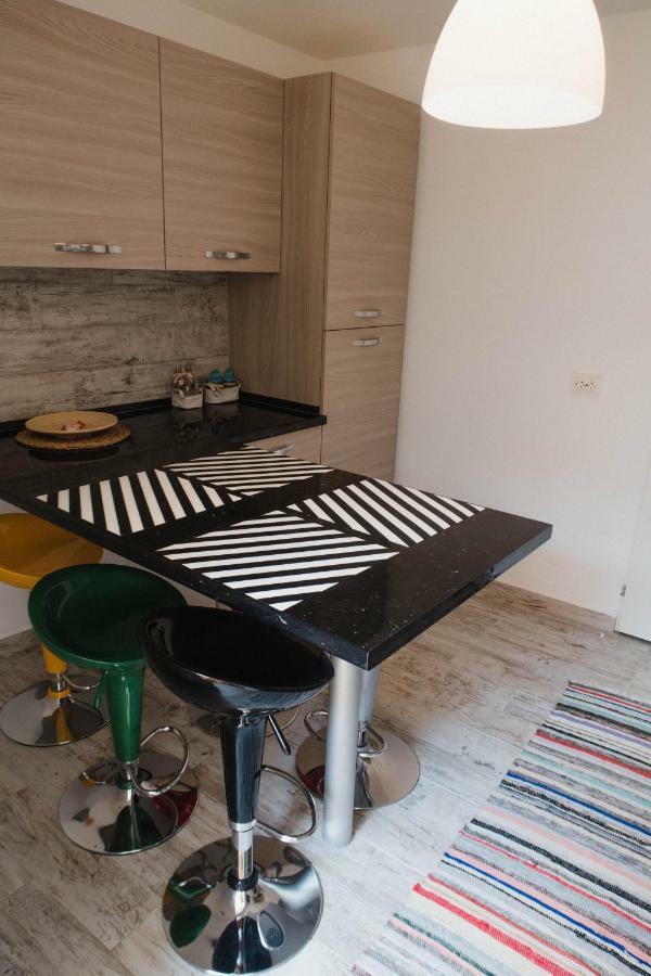 Good Vibes Apartment Câmpulung Moldovenesc المظهر الخارجي الصورة